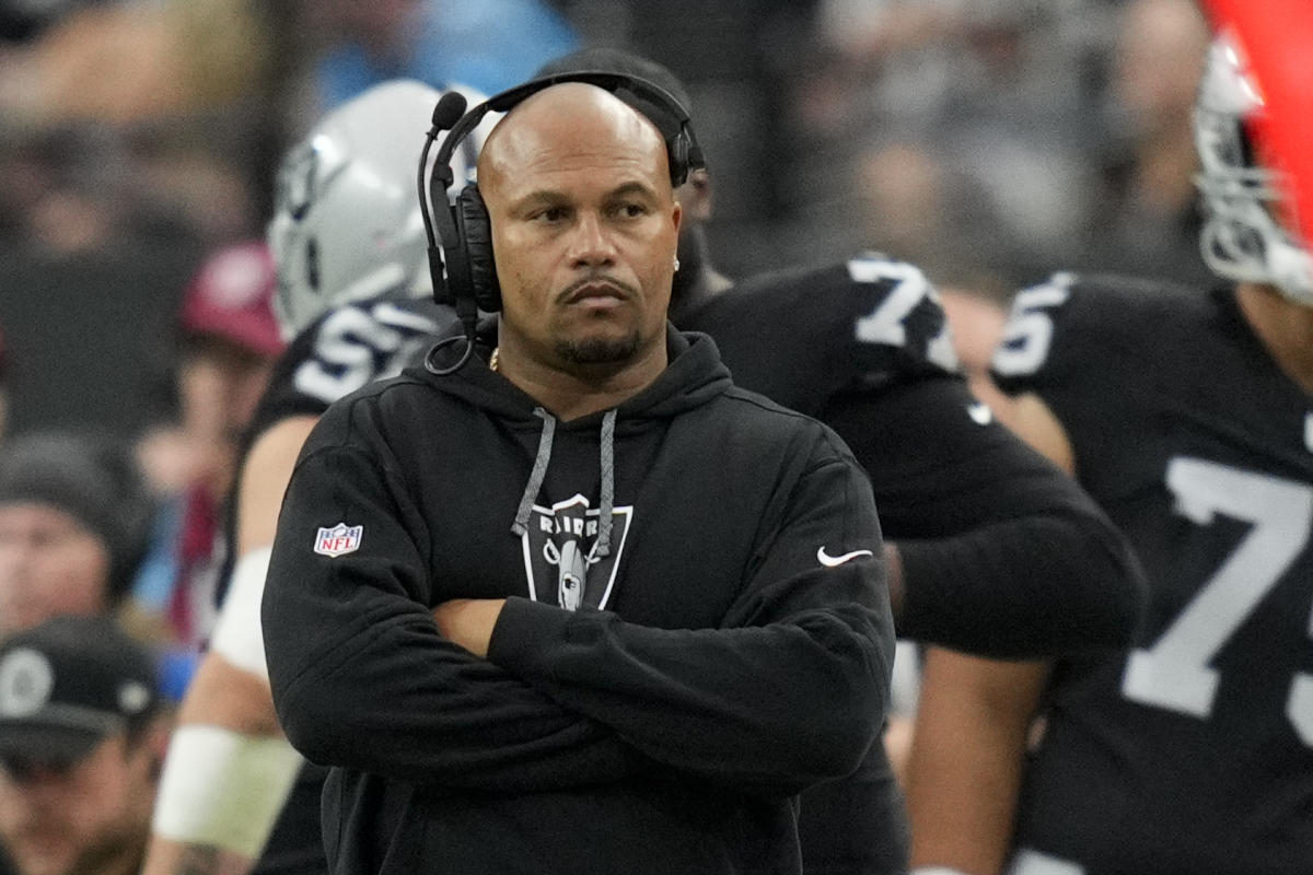 Antonio Pierce laments “business decisions” made by Raiders players in loss to Panthers and suggests jobs are not safe