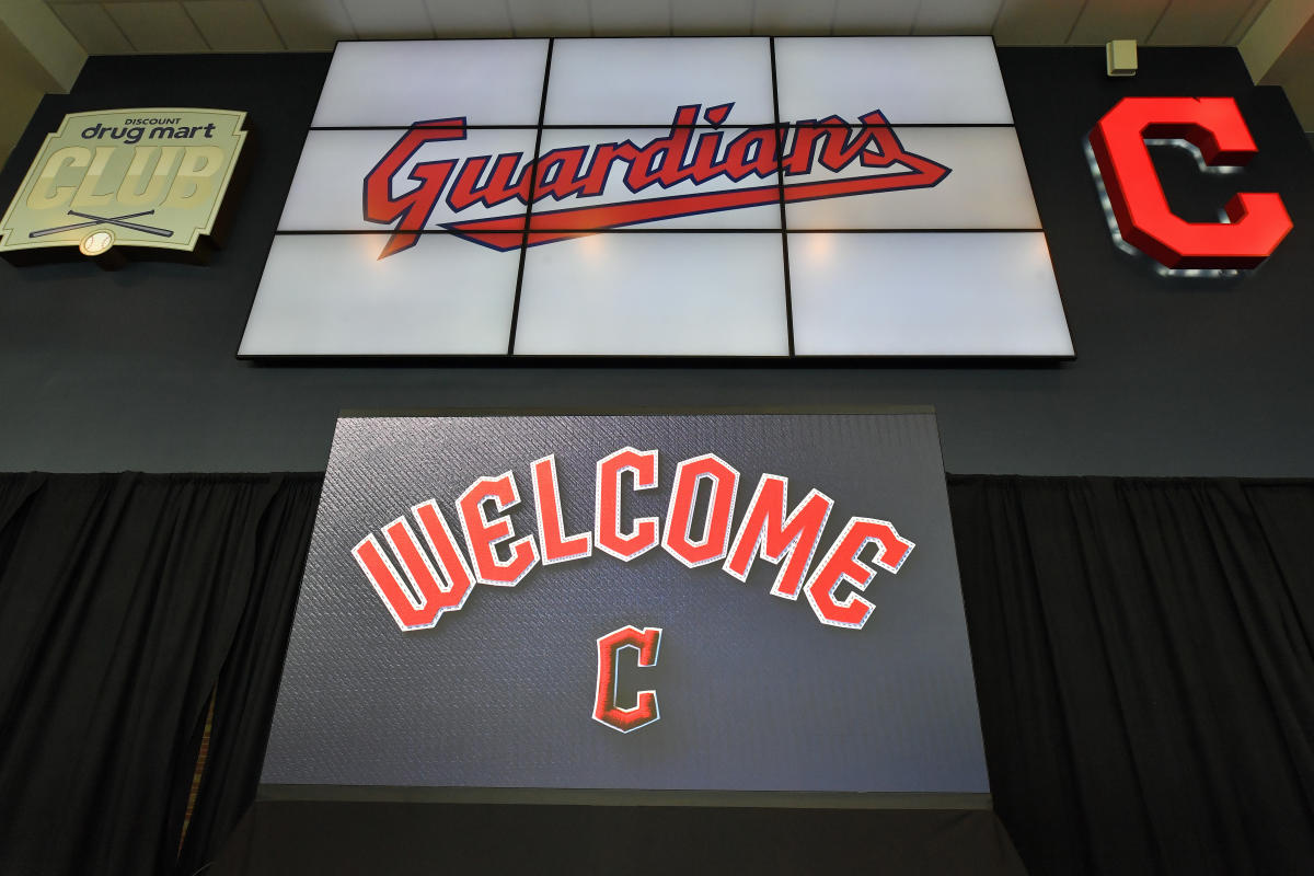 Cleveland Baseball Will Share 'Guardians' Name With Roller Derby Team - The  New York Times