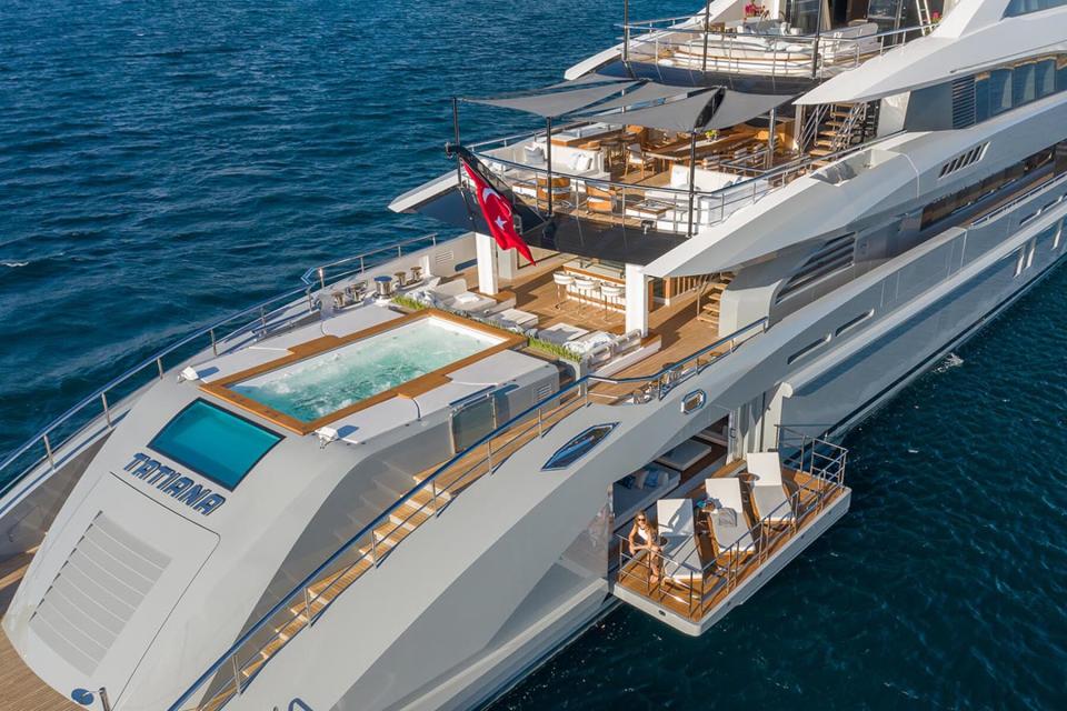 Exterior of the superyacht Tatina by IYC