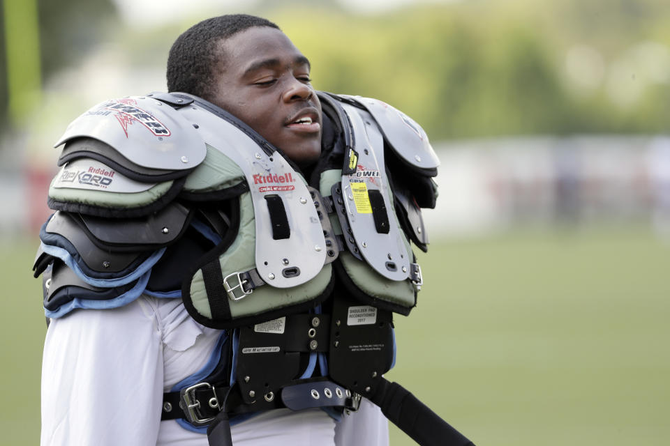 No more pads: The Canadian Football League and CFL Players’ Association will announce Thursday it is ending in-season padded practices. Shown here is Tennessee Titans rookie Jayon Brown. (AP)