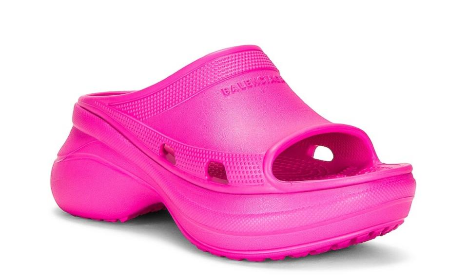 Balenciaga pool slides, crocs, Balenciaga Pool Crocs Slides