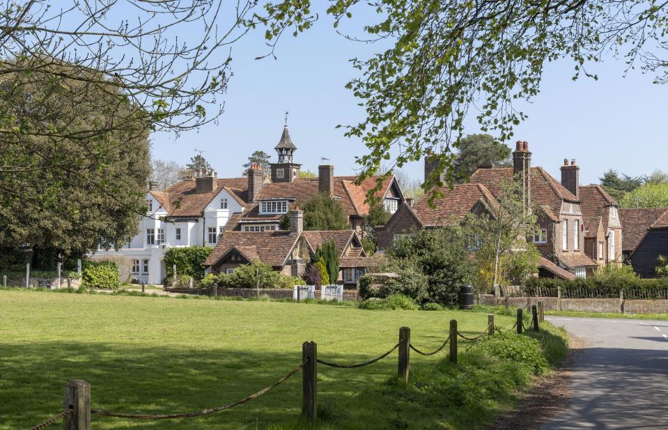 The Lee near Great Missenden, Buckinghamshire, England, UK, A hamlet with The Lee Manor and lodges in The Chilterns area of Bucks. (Photo by: Peter Titmuss/Education Images/Universal Images Group via Getty Images)