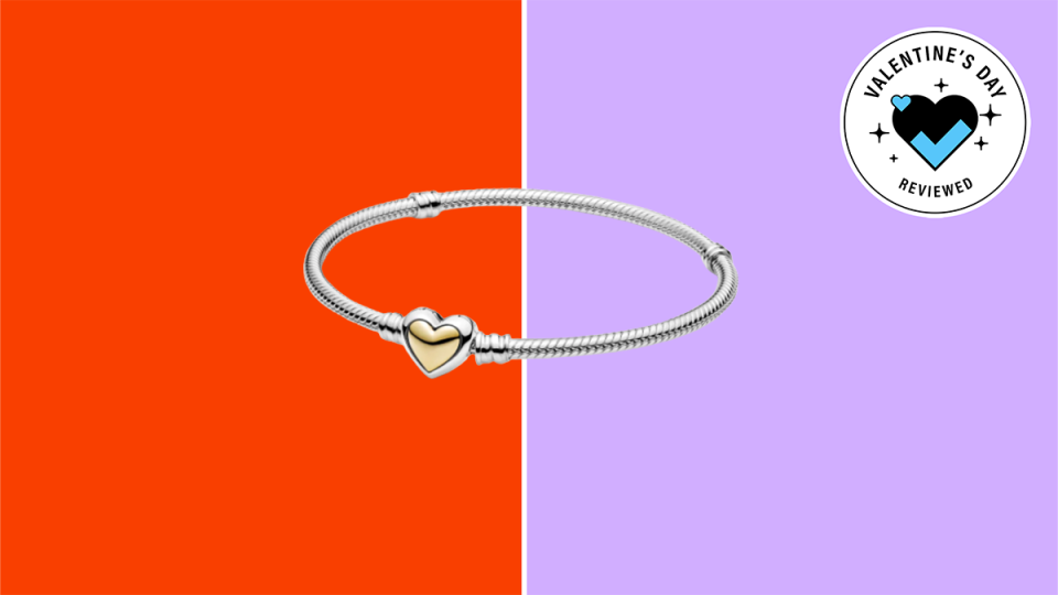 Valentine's Day Jewelry Gifts Buying Guide 2023: Pandora Moments 14k Domed Golden Heart Snake Chain Bracelet
