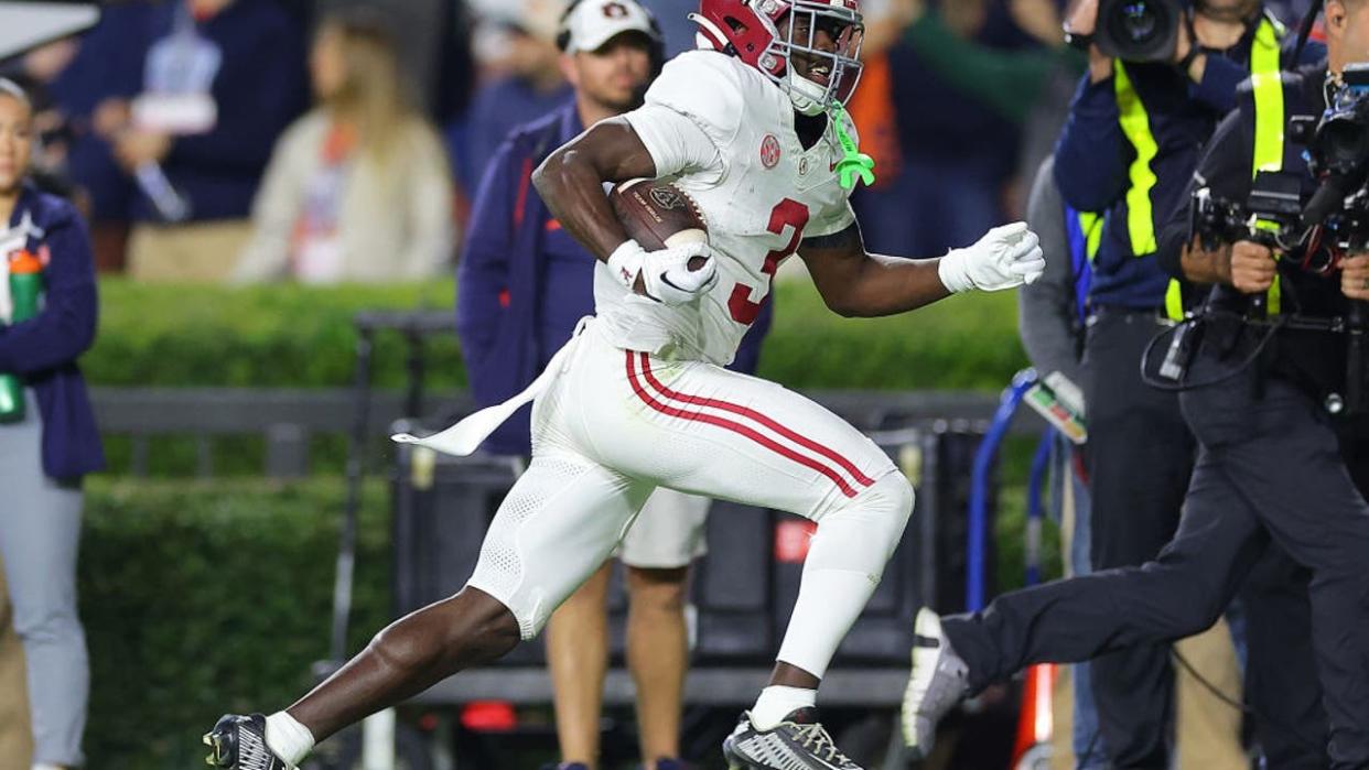 <div>AUBURN, ALABAMA - NOVEMBER 25: Terrion Arnold #3 of the Alabama Crimson Tide returns an interception on the last pass attempt by Payton Thorne #1 of the Auburn Tigers in their 27-24 win at Jordan-Hare Stadium on November 25, 2023 in Auburn, Alabama. (Photo by Kevin C. Cox/Getty Images)</div>