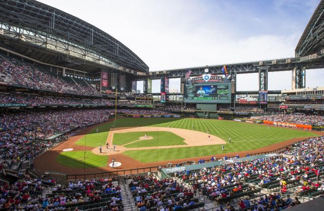 Arizona Diamondbacks - The old guard is coming back to Chase Field: dbacks.com/alumni