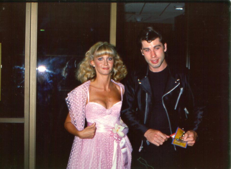 olivia newton john and john travolta grease premiere