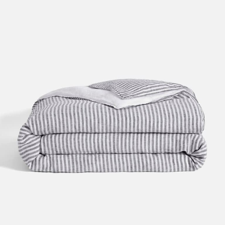 <p><a href="https://go.redirectingat.com?id=74968X1596630&url=https%3A%2F%2Fwww.brooklinen.com%2Fproducts%2Flinen-duvet-cover&sref=https%3A%2F%2Fwww.bestproducts.com%2Fparenting%2Fg44575281%2Fbest-push-presents%2F" rel="nofollow noopener" target="_blank" data-ylk="slk:Shop Now;elm:context_link;itc:0;sec:content-canvas" class="link ">Shop Now</a></p><p>Linen Duvet Cover</p><p>$245.00</p><p>brooklinen.com</p>