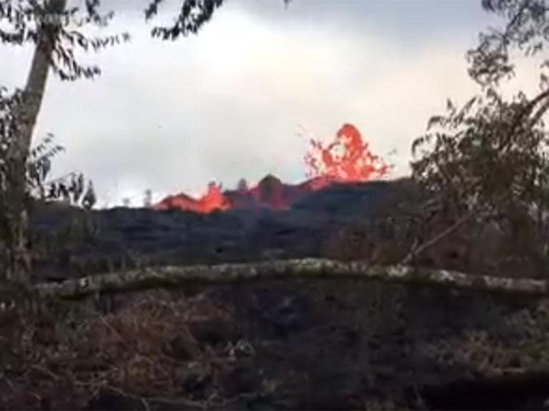 Hawaii volcano latest: Giant new fissure opens, flinging ballistic rock and lava bombs into sky