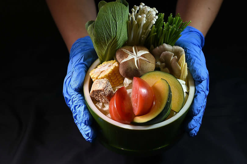 準備烤肉食材時，記得要多準備高纖蔬菜，比例最好是肉品的2倍，可幫助身體代謝循環。（示意圖／報系資料庫）