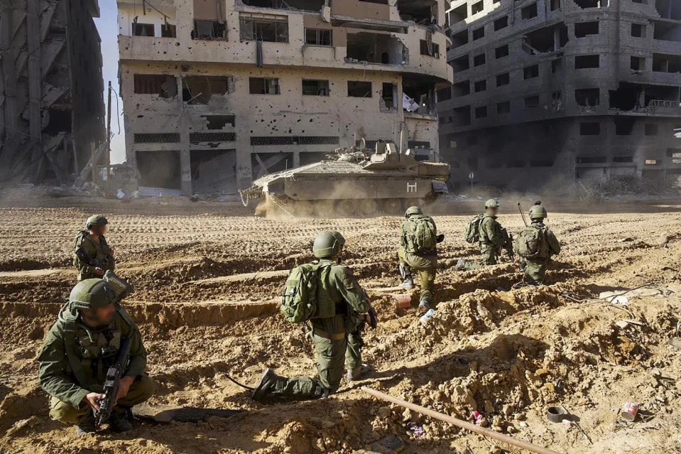 IDF inside Khan Younis (AFP - Getty Images)