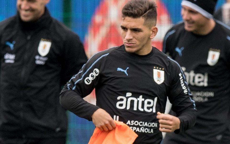 Arsenal hold talks with Uruguay and Sampdoria holding midfielder Lucas Torreira