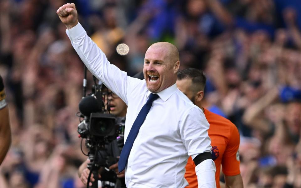 Sean Dyche, Manager of Everton celebrates victory at the end of the Premier League match between Everton FC and AFC Bournemouth - Getty Images/Will Palmer