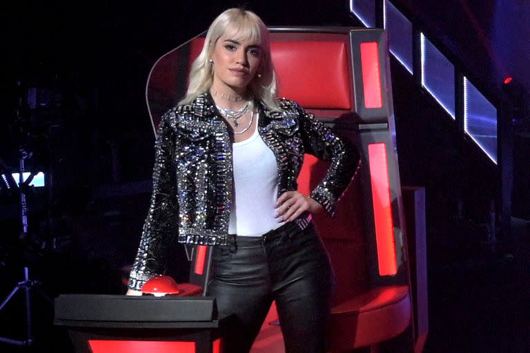 Lali Espósito se sumó a los fanáticos y se quejó de los cortes comerciales de La Voz Argentina