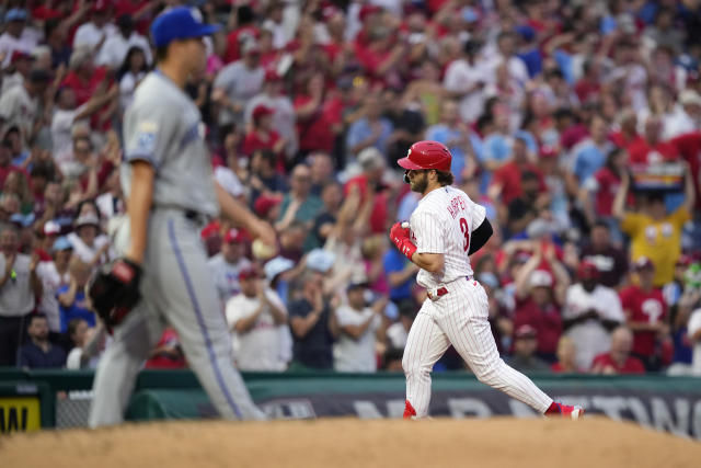 Harper, Turner homer as Phillies snap Royals' win streak