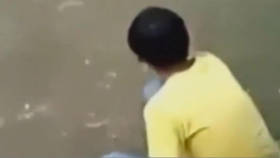 <p>Horrifying video: Boy drowns as friends laugh</p>