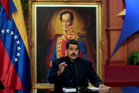 El presidente de Venezuela, Nicolás Maduro, en una rueda de prensa en el Palacio de Miraflores en Caracas, ago 22, 2017. REUTERS/Marco Bello