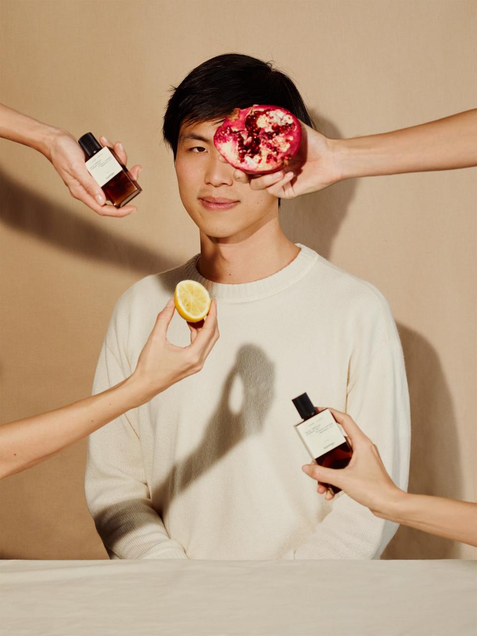 Gemeinsam mit Gesundheits- und Hautpflegeexpert*innen revolutioniert Gründer Ning Li die Beautybranche und setzt sich inbesondere dafür ein, nachhaltige Produkte aus 100% natürlichen Inhaltsstoffen herzustellen. (Bild: Typology)