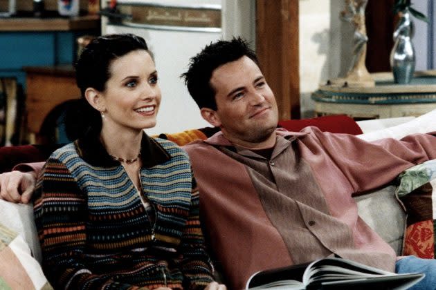 Courteney Cox fights for her 'Friends' apartment