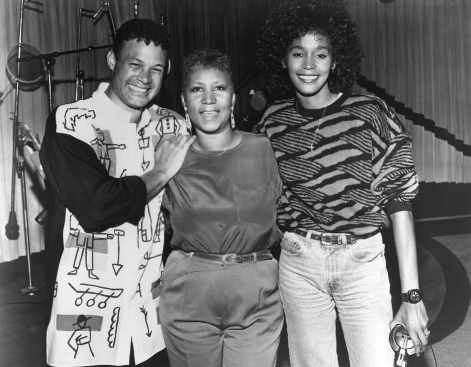 Producer-arranger Narrada Michael Walden, Aretha Franklin, and Whitney Houston during the recording of “It Isn’t, It Wasn’t, It Ain’t Gonna Be Me” in 1989.