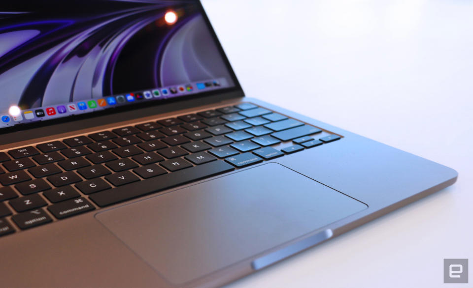 <p>Photos of the Apple MacBook Air (2022) with M2 chip take on-site at the WWDC event.</p> 