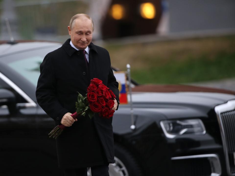 putin flowers