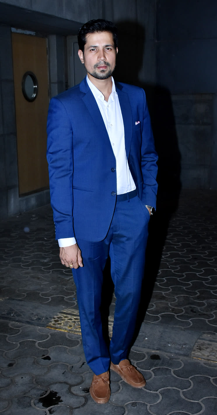 Sumeet Vyas looked dapper in blue. 