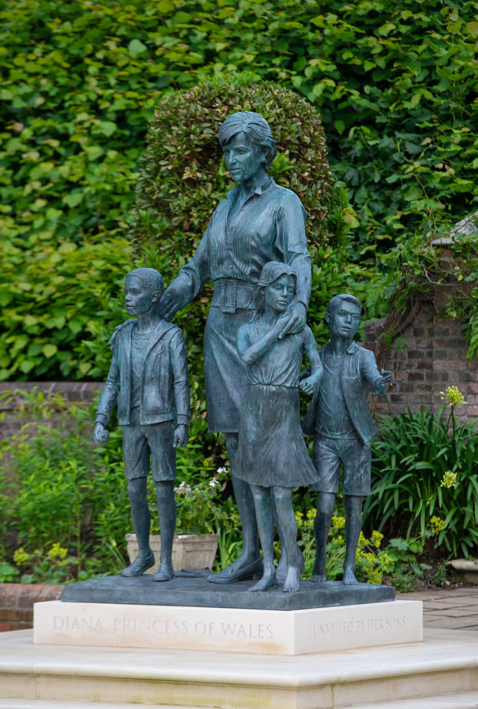 Diana, Princess Of Wales Statue Unveiling At Kensington Palace (Dominic Lipinski / Getty Images)