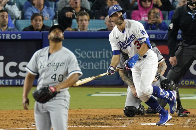 BREAKING: Los Angeles Dodgers Star Max Muncy Leaves Game with Injury -  Fastball