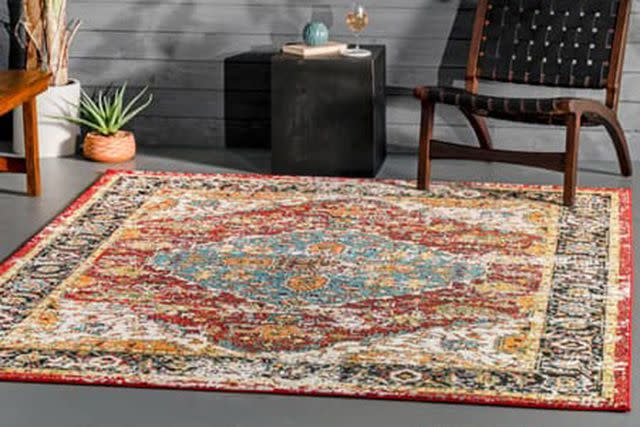 <p>Rugs USA</p>