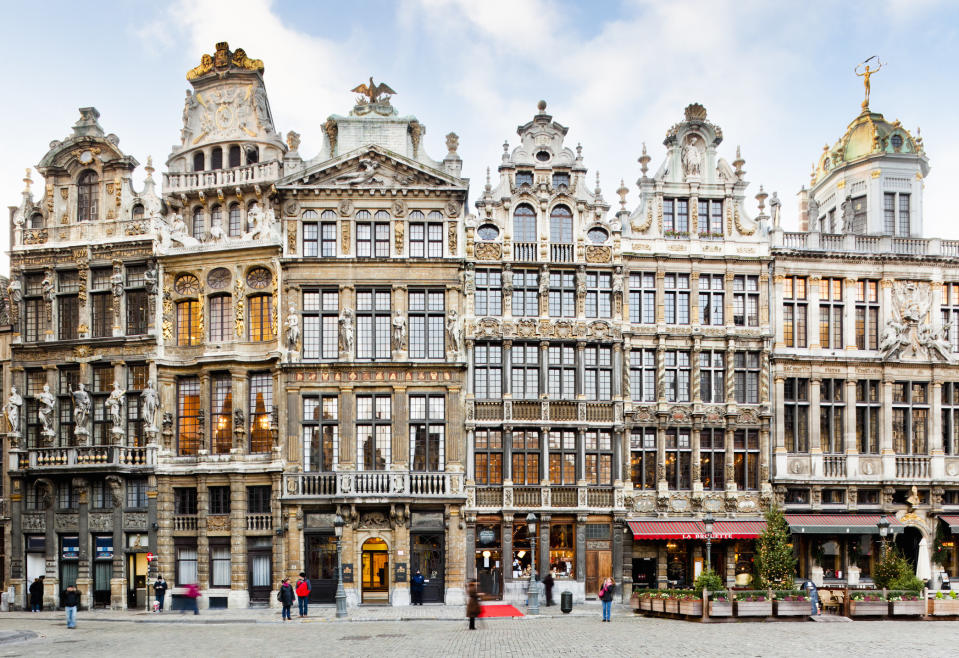 Narrow, tall buildings at Grand Place in Brussels.