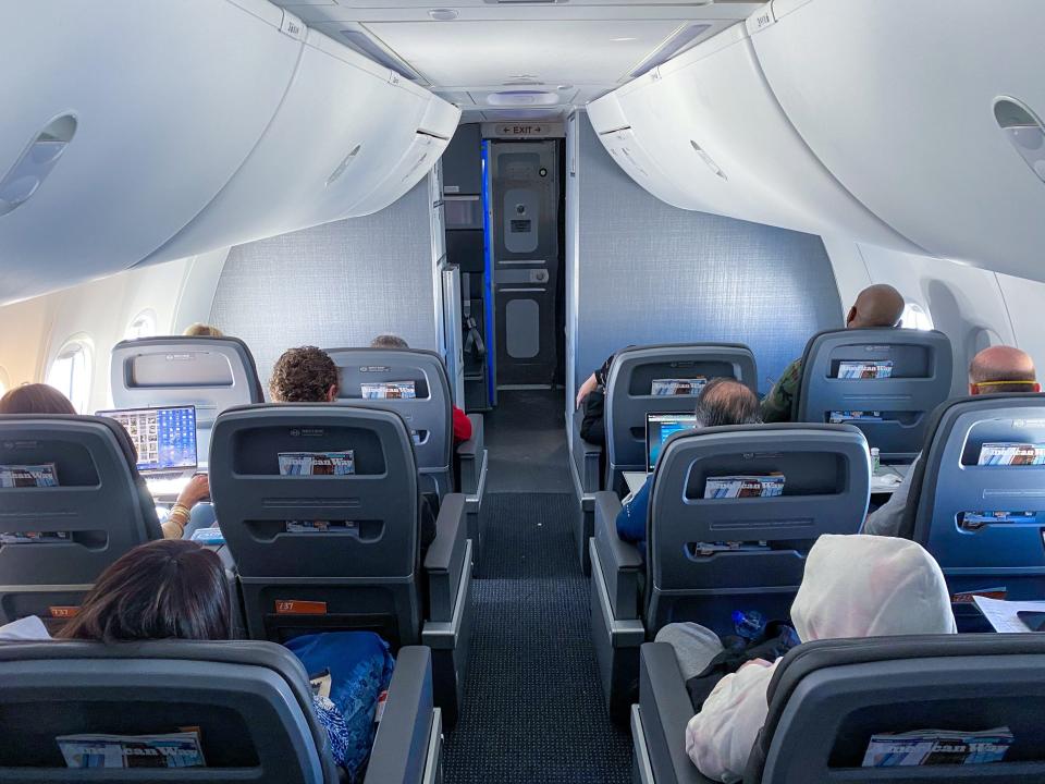 Flying on American Airlines Boeing 737 Max.