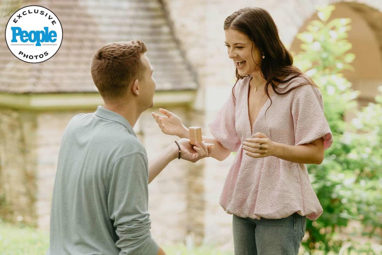 <p>Brilliant Earth x Ashley Sara Photograph</p> Brian Thalman proposes to Brooke Hyland