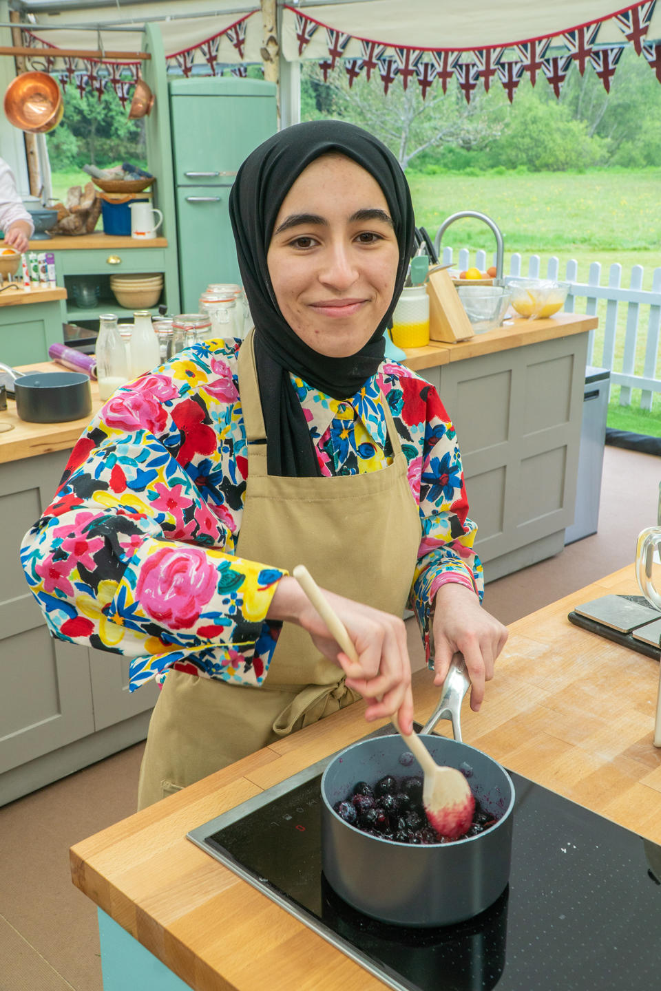 Student Maisam was the youngest Bake Off contestant of 2022, aged just 18. (Channel 4)
