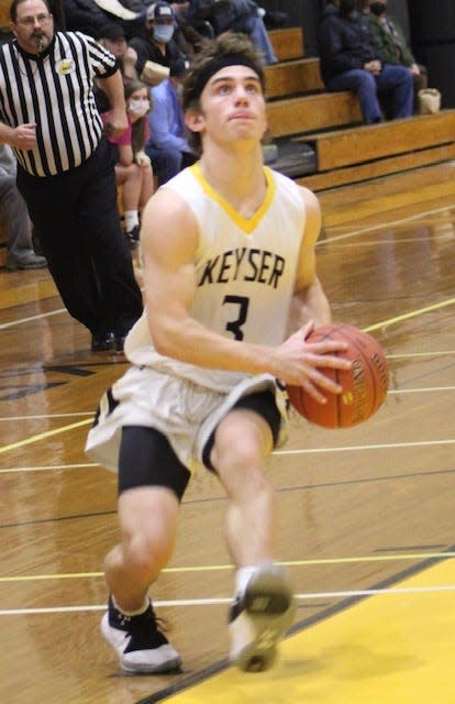 Noah Broadwater led the Black and Gold with 22 points in their 61-51 victory at Fort Hill.