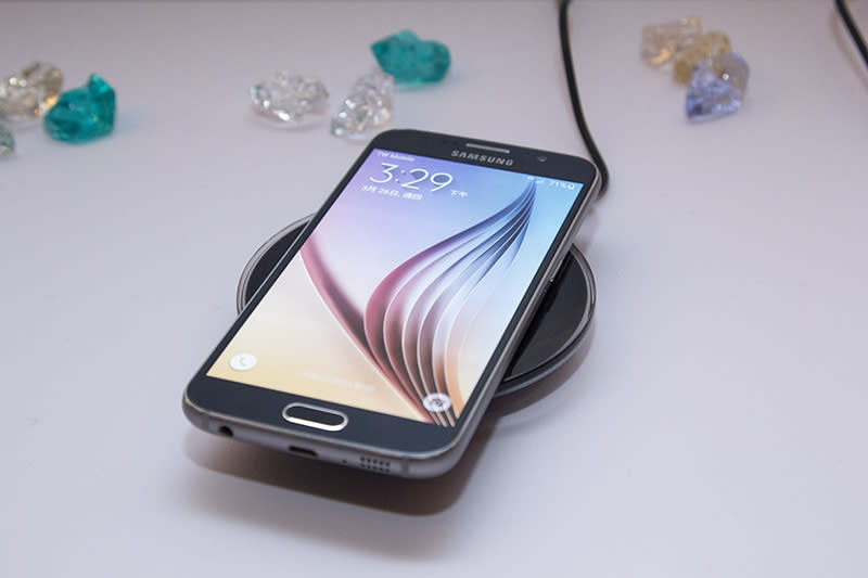 Galaxy S6／S6 edge雙旗艦正式上市 時尚配件同步登場！