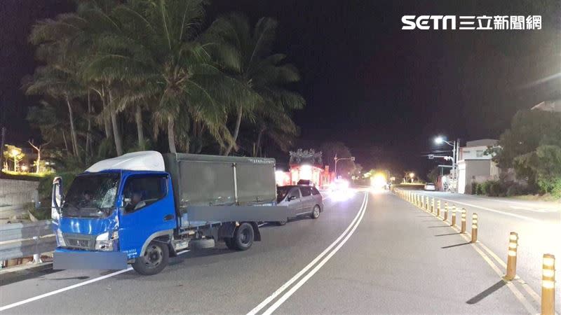 台東路人被貨車撞倒，又遭後車輾壓，送醫不治。（圖／翻攝畫面）