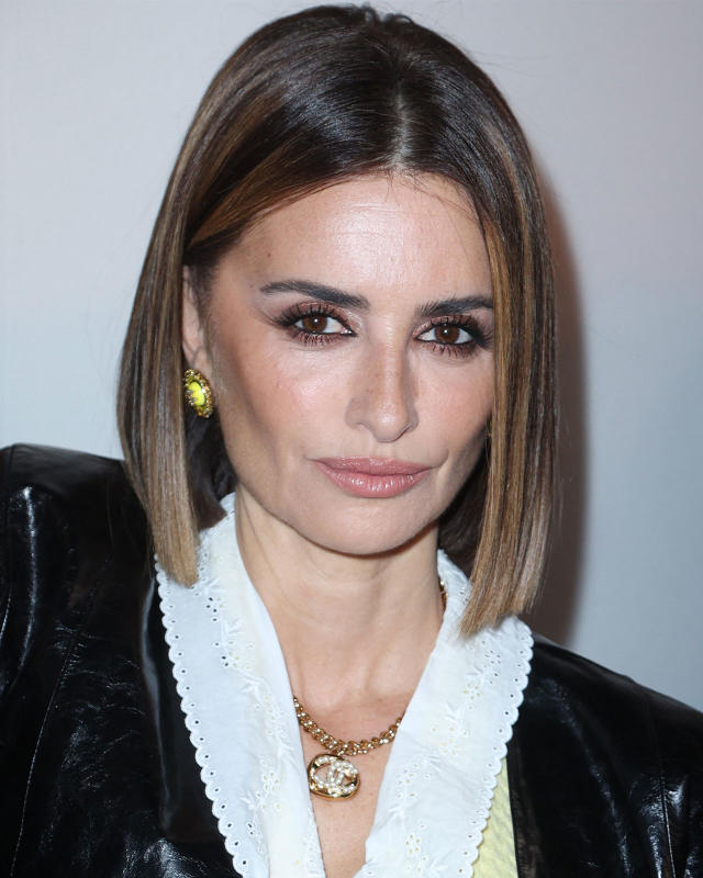 Penélope Cruz's blonde highlights are a chic switch up for