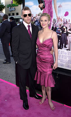 Ryan Phillippe and Reese Witherspoon at the Westwood premiere of MGM's Legally Blonde