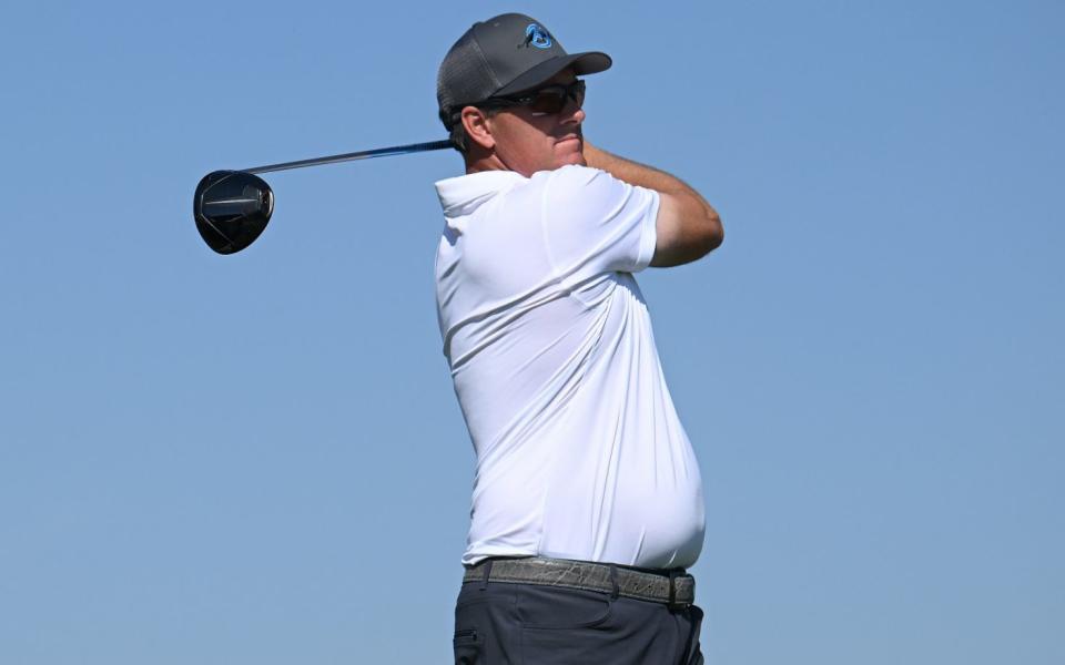 Sponsors' invite Ken Weyand tees off at the Dubai Invitational