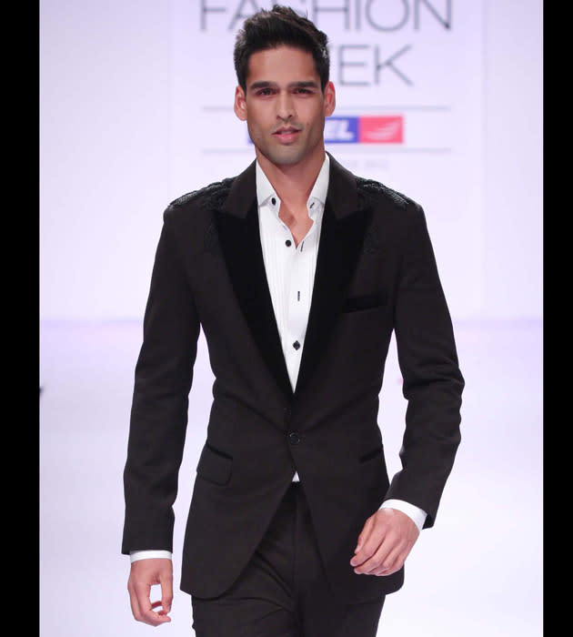 Siddhartha Mallya was a show stopper too. He looks dashing right?