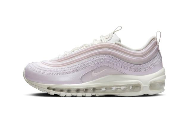 Imperio Inca patinar Alargar Nike Dresses the Air Max 97 in a Women's Exclusive "Pink"