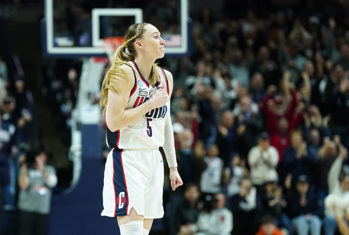 March Madness Paige Bueckers powers UConn past Syracuse into Sweet 16