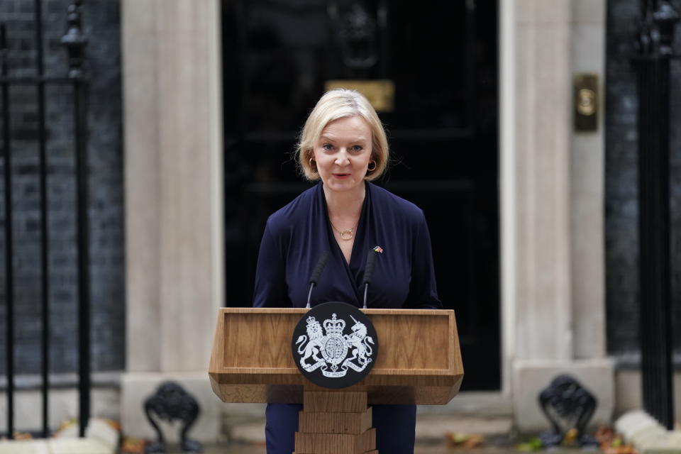 Prime Minister Liz Truss making a statement outside 10 Downing Street, London, where she announced her resignation as Prime Minister. Picture date: Thursday October 20, 2022.