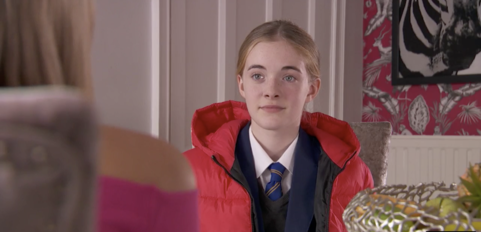 hollyoaks, ella