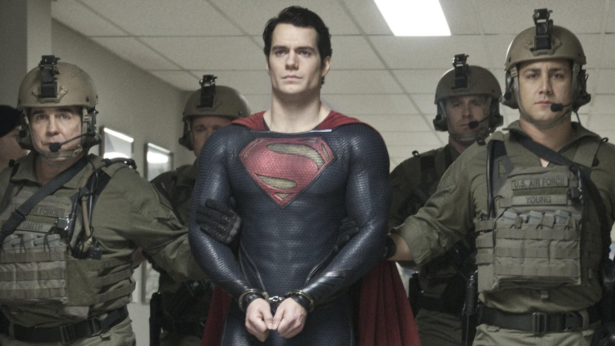 The audience should feel like they can fly”: Henry Cavill Lays Down His  Superman Revival Plans, Promises Fans a More Hopeful, Compassionate 'Man of  Steel 2