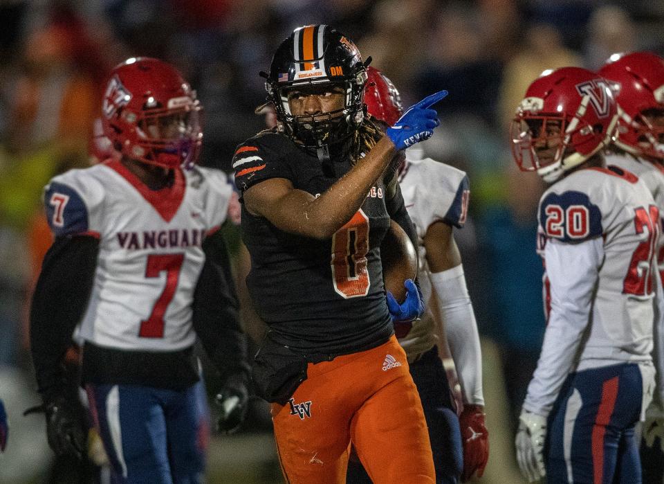 Lake Wales (0) Jaremiah Anglin Jr. signals a first down after making a catch against Vanguard defense during first half action In Lake Wales Fl  Friday November 18,2022.Ernst Peters/The Ledger