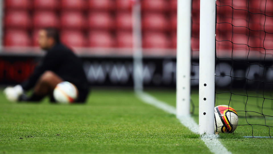 In der Bundesliga kommt das Hawk-Eye-System seit dieser Saison schon zum Einsatz. Auch in England, Italien und Frankreich haben die Schiedsrichter längst Unterstützung von Kameras.