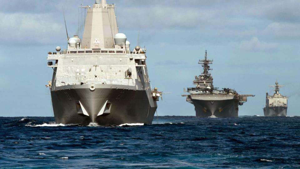 The Essex Amphibious Ready Group (ARG) participates in a simulated straits transit in 2015 (Mass Communication Specialist 2nd Class Christopher B. Janik/U.S. Navy) 