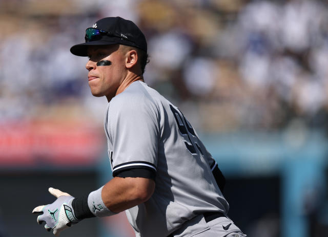 Aaron Judge takes on-field batting practice, but not ready to talk return  date