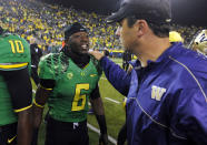 Running back De'Anthony Thomas #6 of the Oregon Duck speaks with head coach Steve Sarkisian after the game on October 6, 2012 at Autzen Stadium in Eugene, Oregon. Oregon won the game 52-21. (Photo by Steve Dykes/Getty Images)